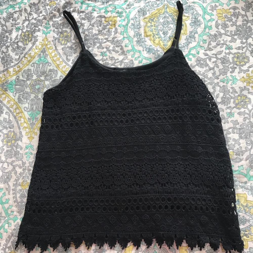 Black loose shirt